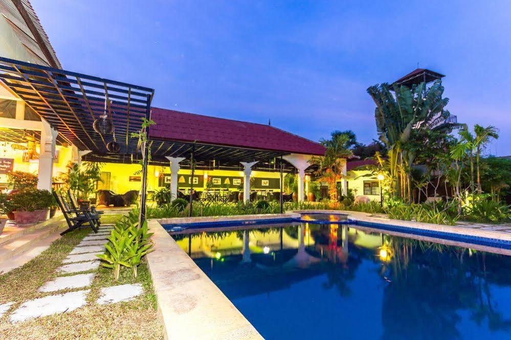 Lotus Lodge Siem Reap Exteriör bild